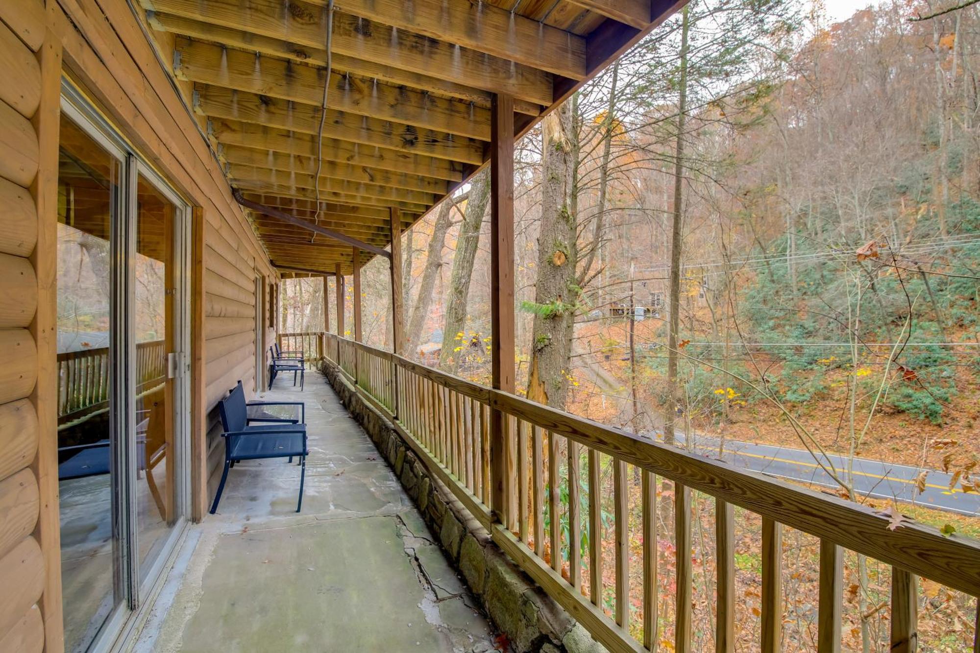 Gatlinburg A-Frame Home With Hot Tub Near Parkway Exteriör bild