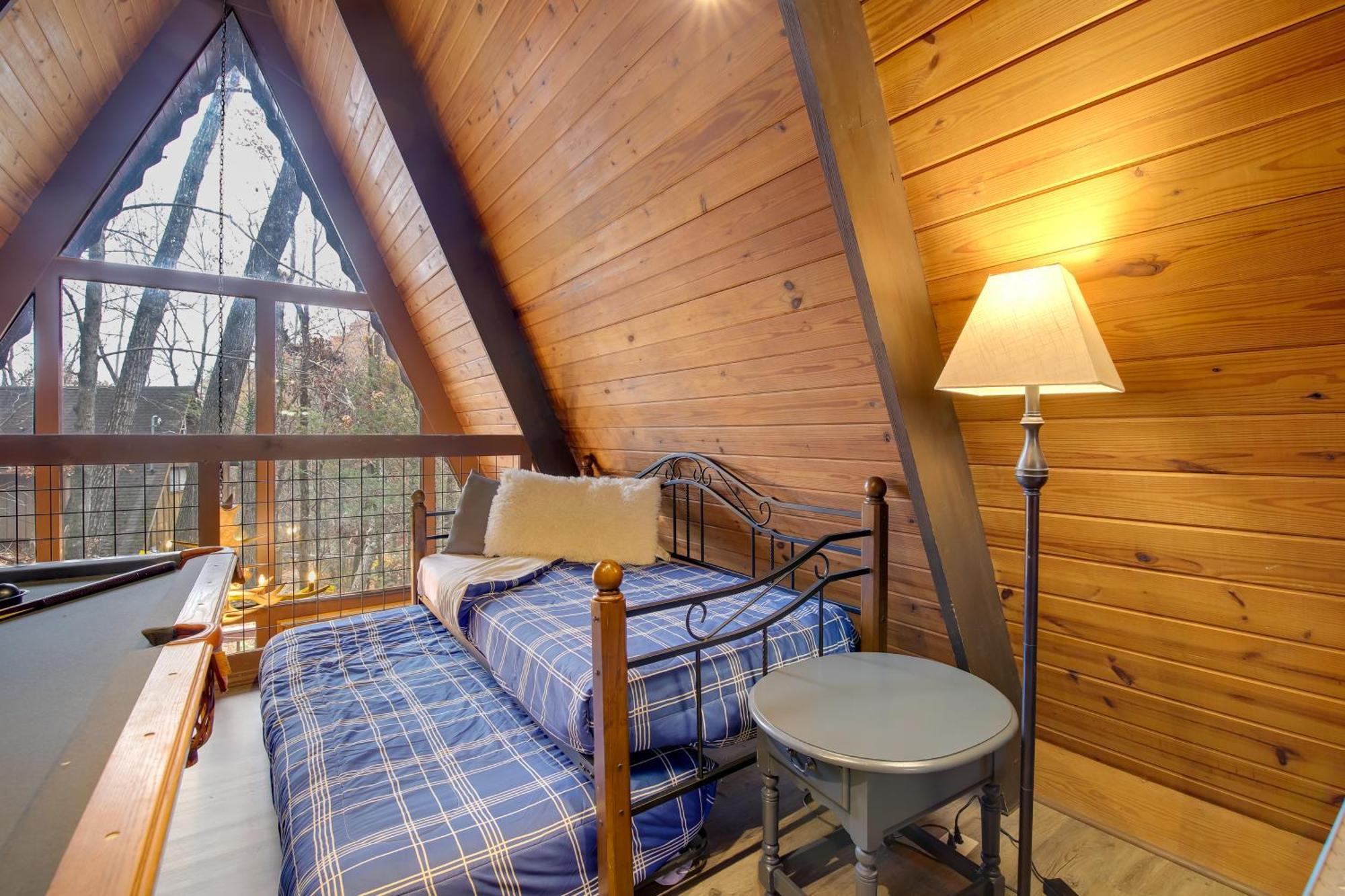 Gatlinburg A-Frame Home With Hot Tub Near Parkway Exteriör bild