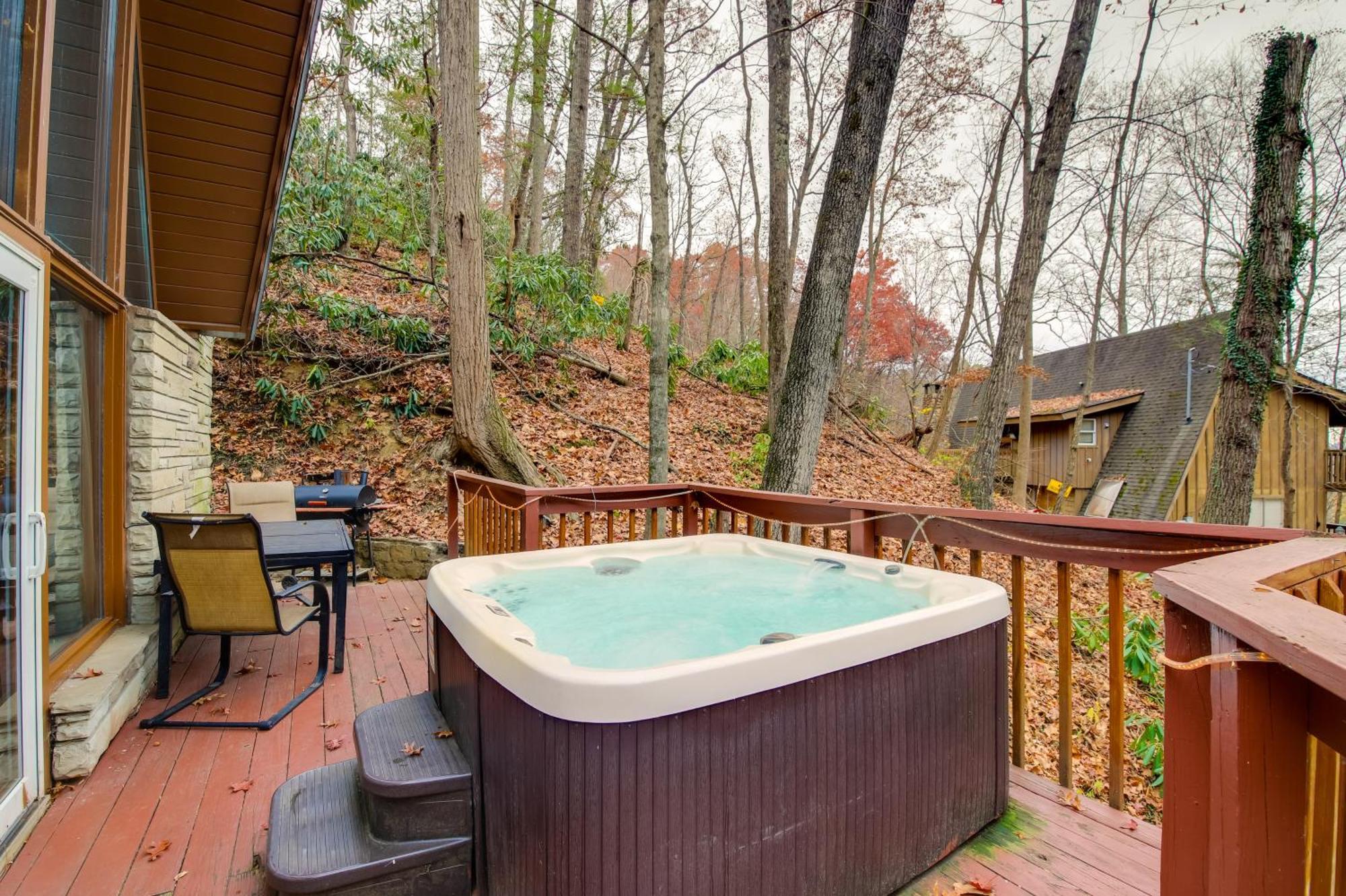 Gatlinburg A-Frame Home With Hot Tub Near Parkway Exteriör bild